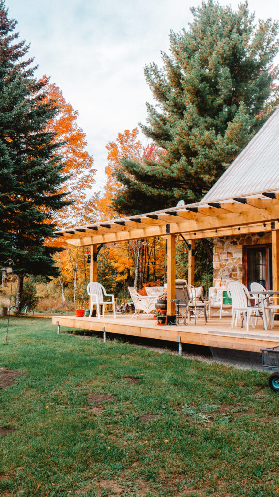 Patio with pergolas by VistechSuroit